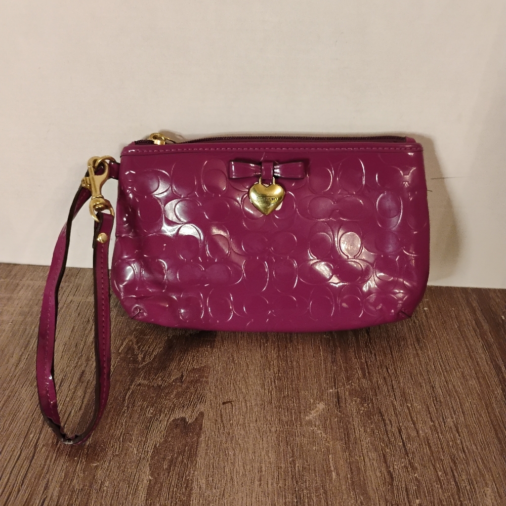 Coach Signature Vinyl Wrislet